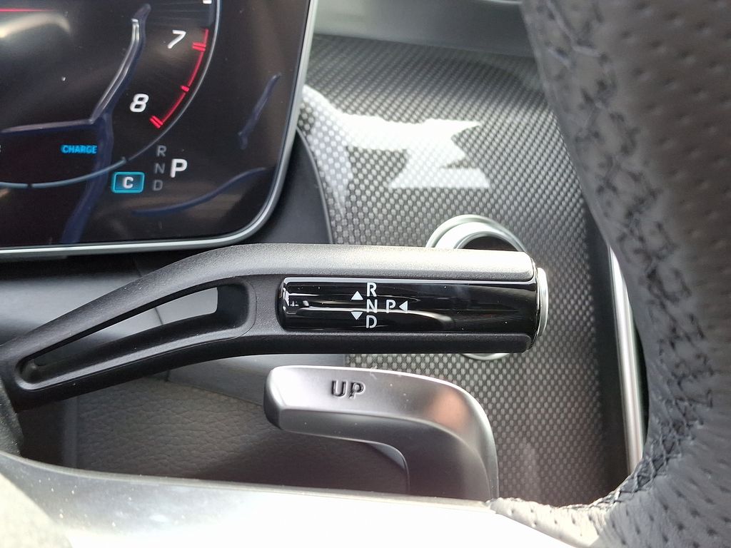 2025 Mercedes-Benz GLC AMG GLC43 - Photo 11