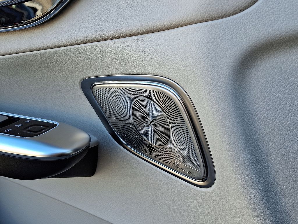 2025 Mercedes-Benz GLC Base - Photo 24