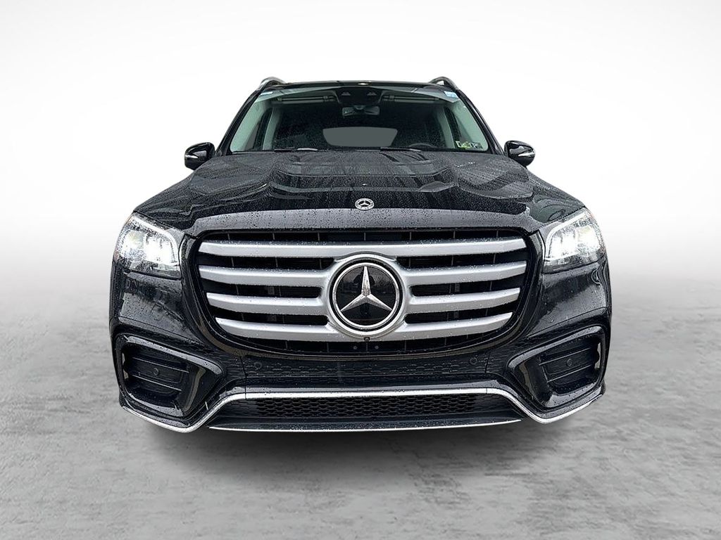 2024 Mercedes Benz GLS 450 4MATIC photo 2