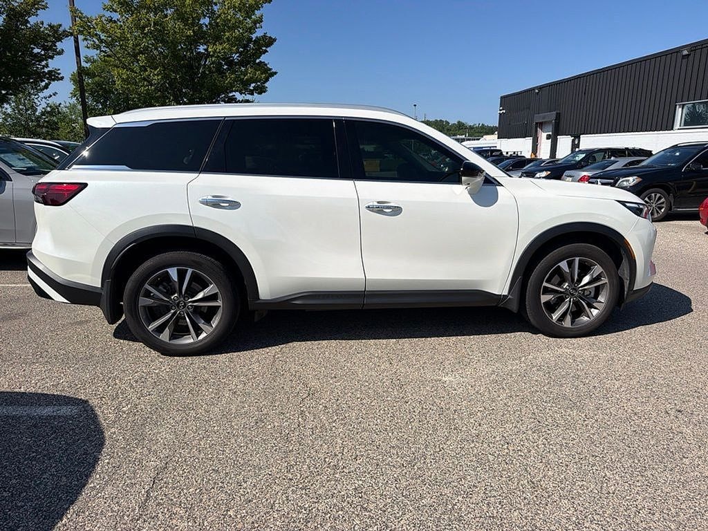 Used 2025 INFINITI QX60 Luxe AWD SUV