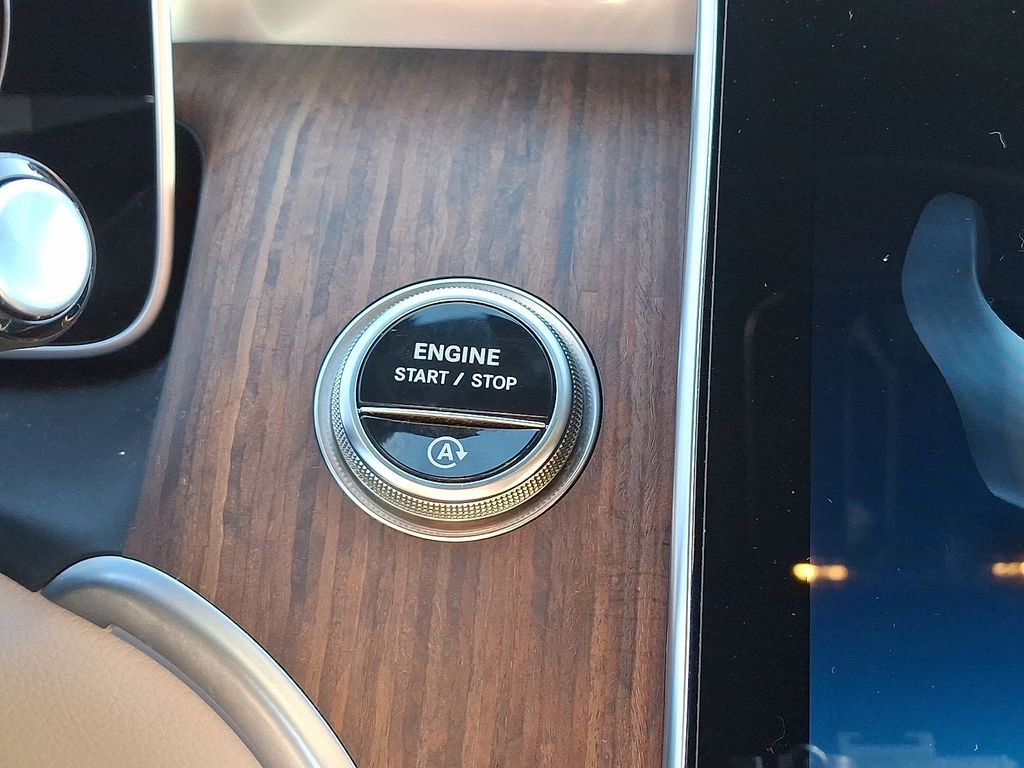 2025 Mercedes-Benz GLC Base - Photo 26