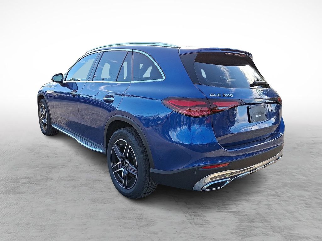 2026 Mercedes Benz GLC 300 4MATIC photo 4