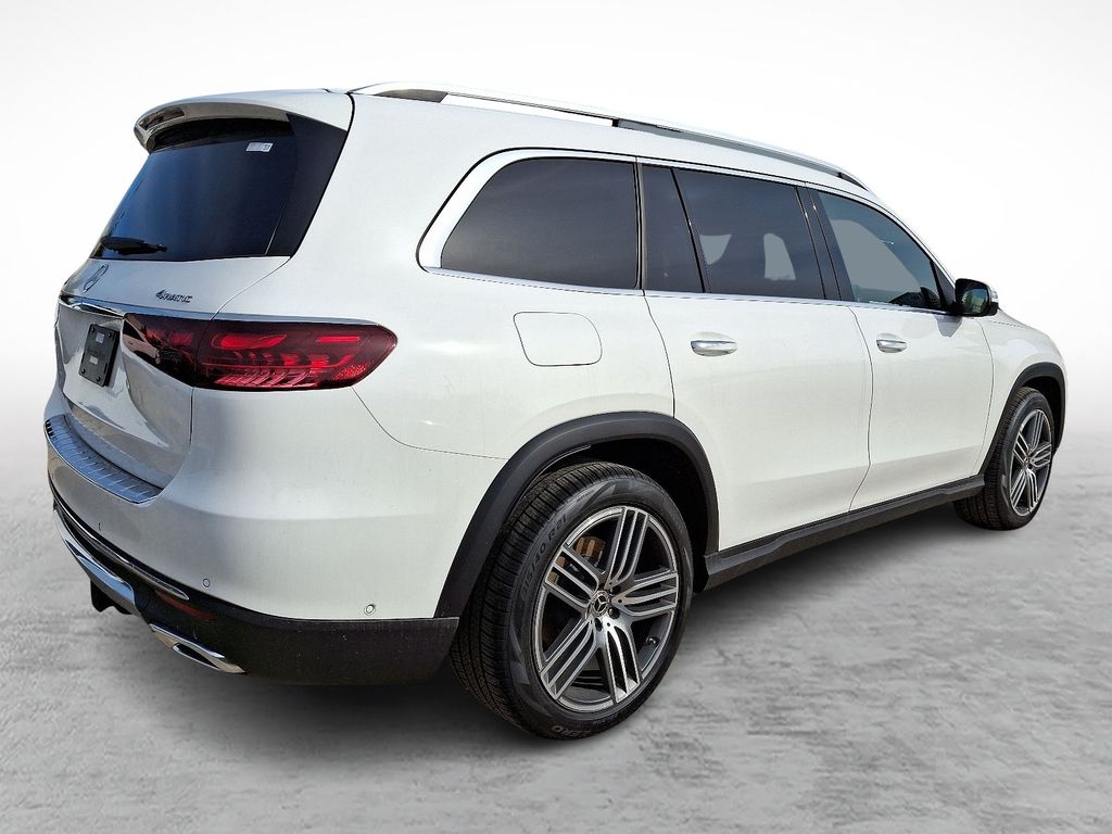 2025 Mercedes Benz GLS 450 4MATIC photo 4