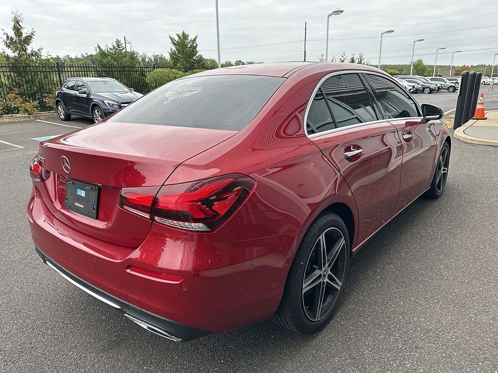2021 Mercedes Benz A 220 photo 4