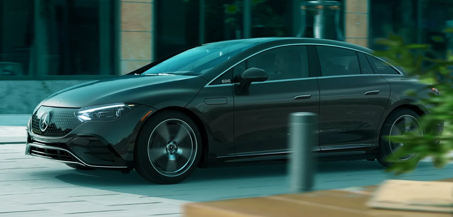 2026-Mercedes-Benz-EQE-Sedan-Balck.png