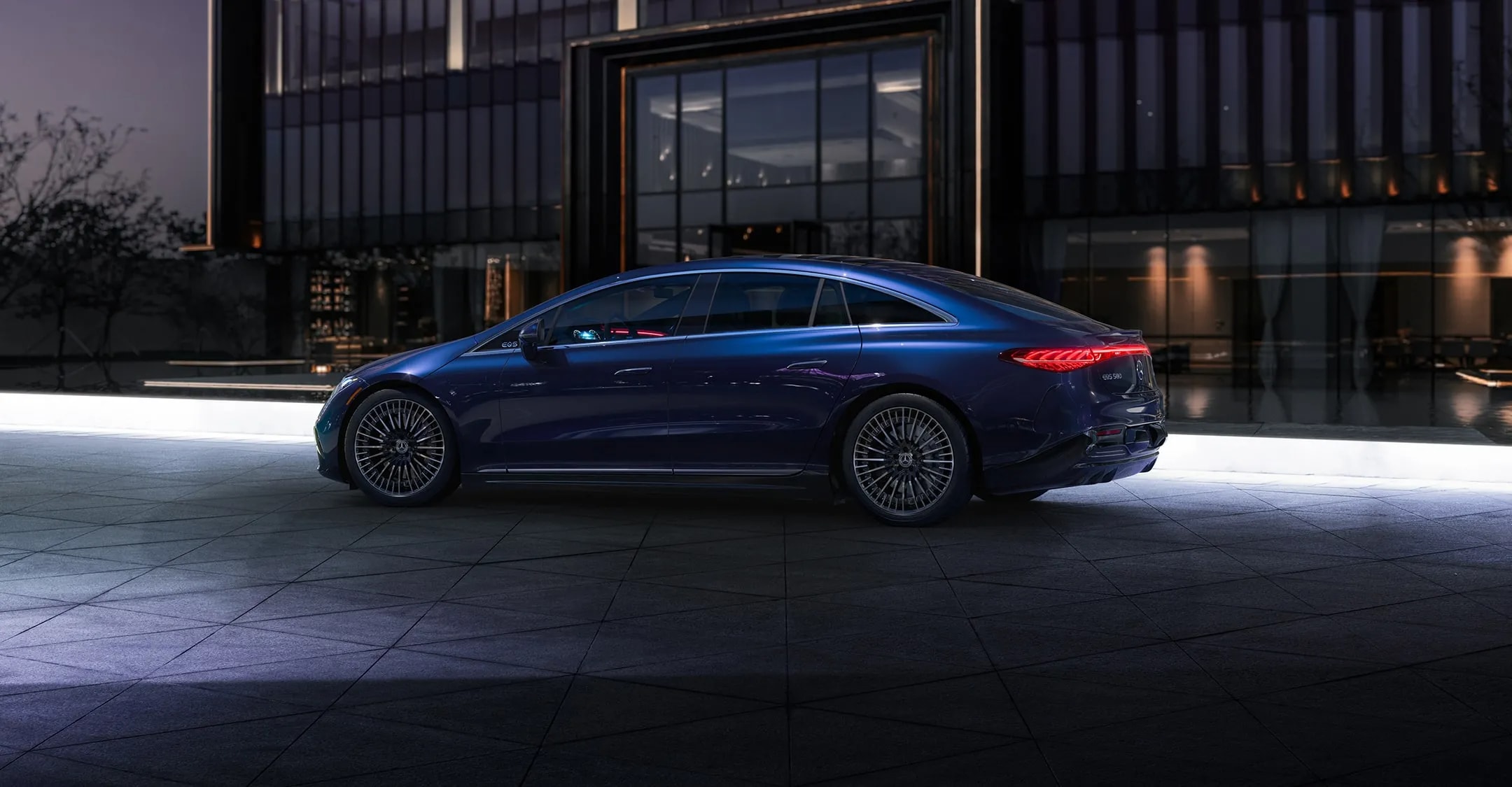 pre-owned-mercedes-benz-ev.png
