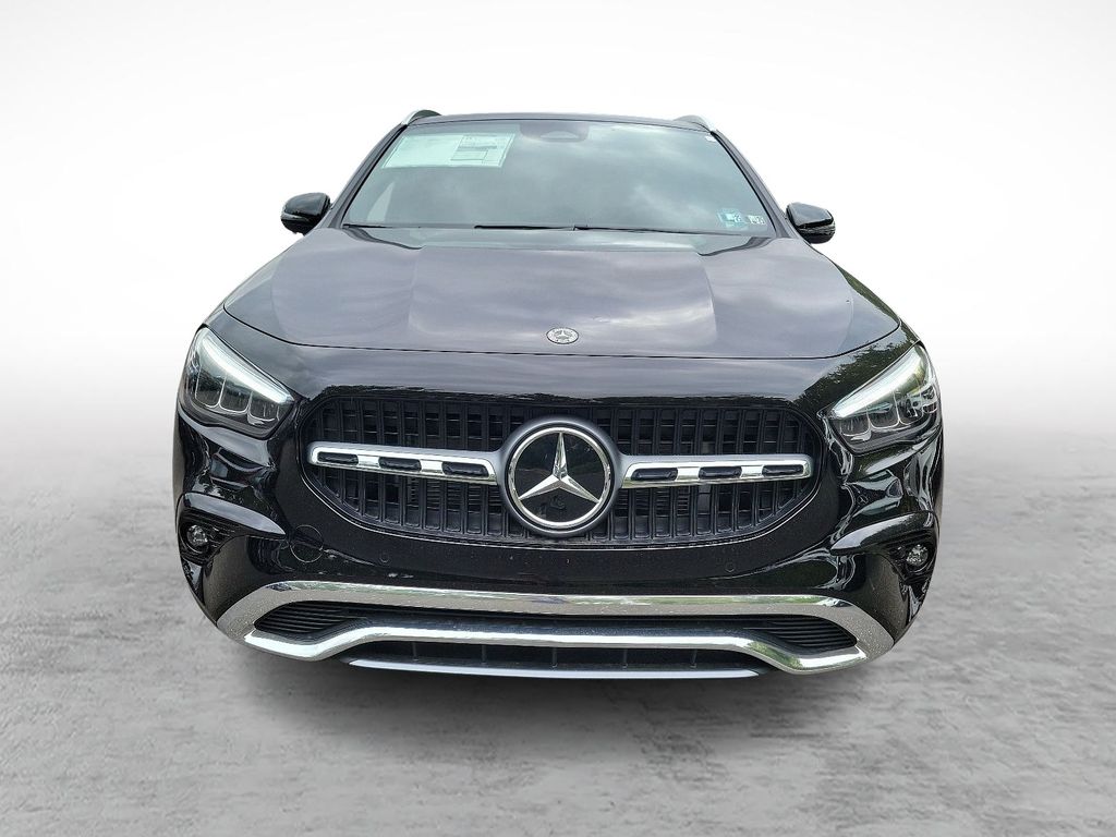 2025 Mercedes Benz GLA 250 4MATIC photo 2