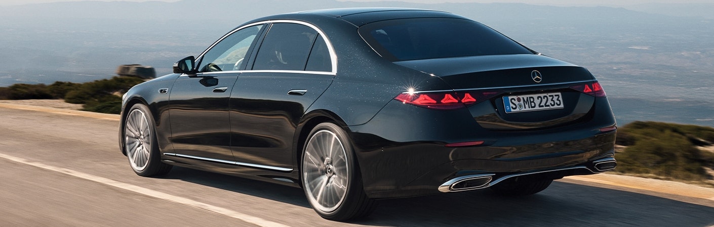 2027%20Mercedes-Benz%20S-Class%20Rear%20View.jpg