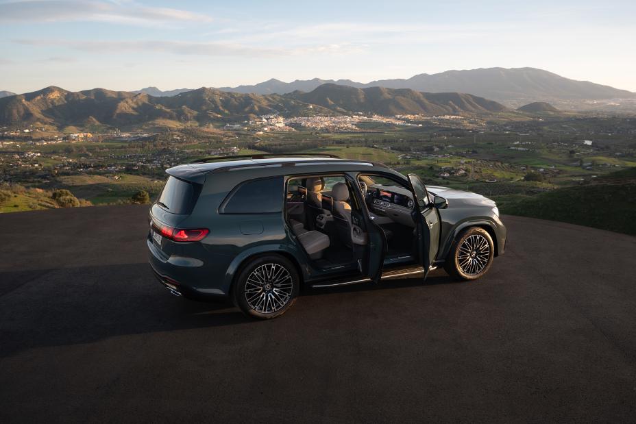 2027%20Mercedes-Benz%20GLS%20European%20Exterior%202.jpg