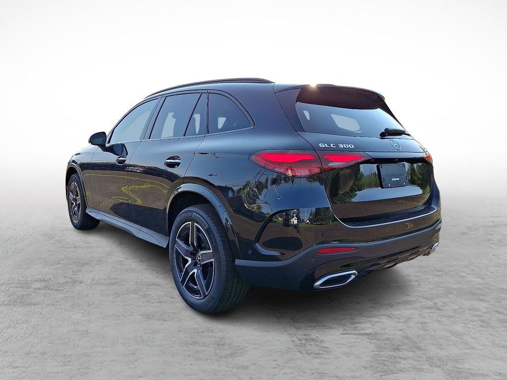 2025 Mercedes Benz GLC 300 4MATIC photo 4