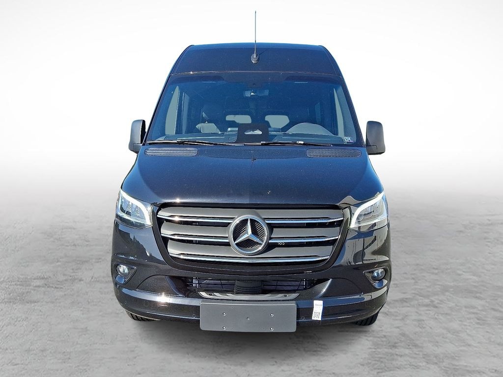 New 2025 Mercedes-Benz Sprinter 2500 Standard Roof 4-Cyl Diesel HO Van Passenger Van