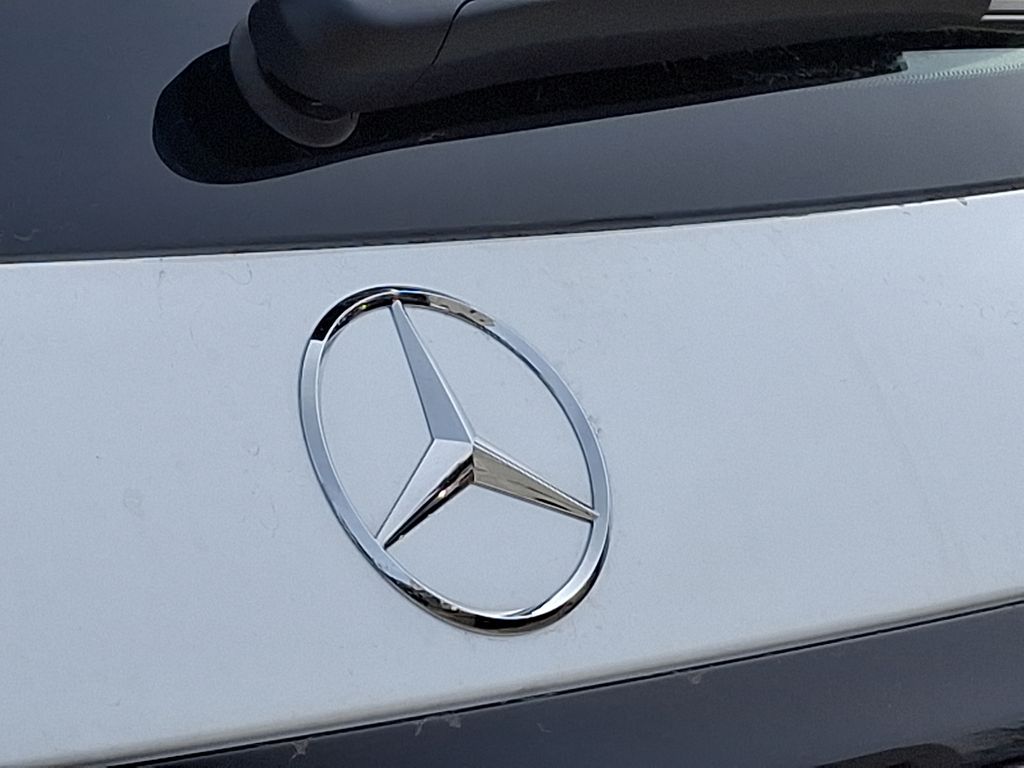 2025 Mercedes-Benz GLC AMG GLC43 - Photo 18