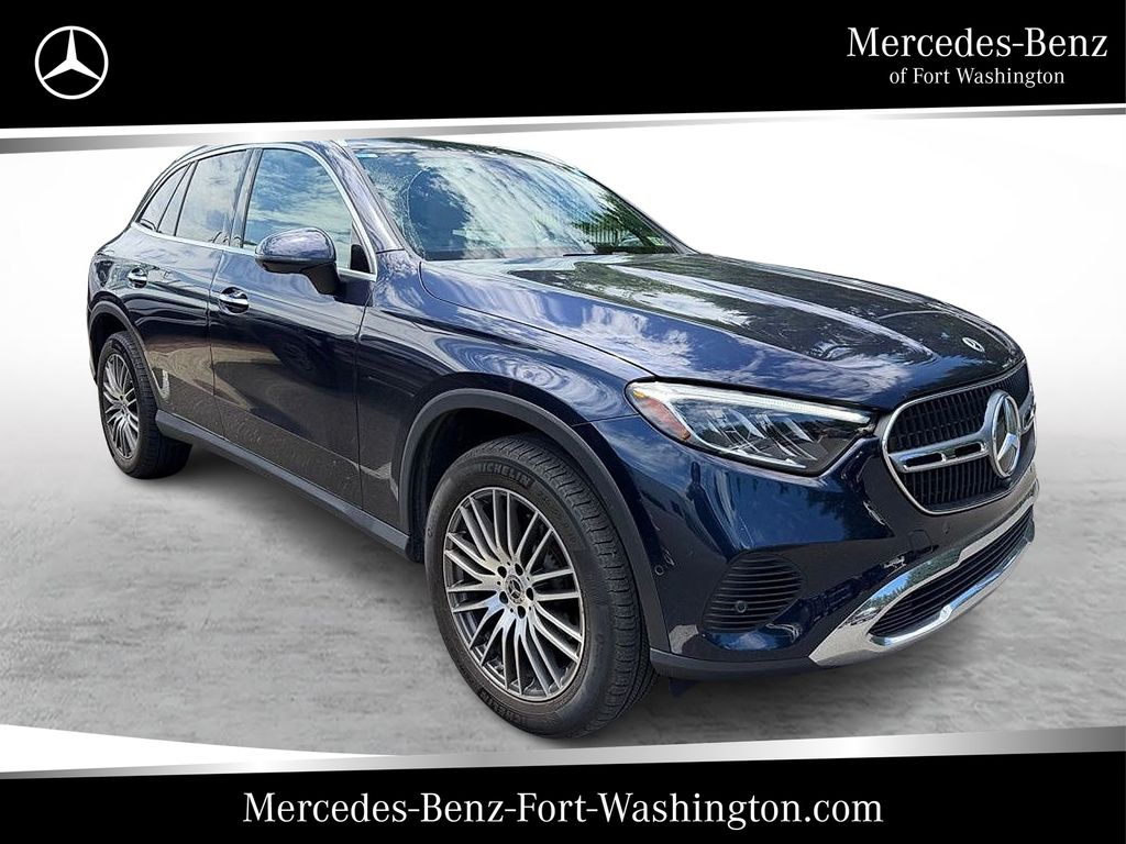 2023 Mercedes-Benz GLC GLC 300 4MATIC's photo