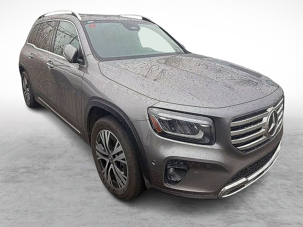 2025 Mercedes-Benz GLB Base's photo
