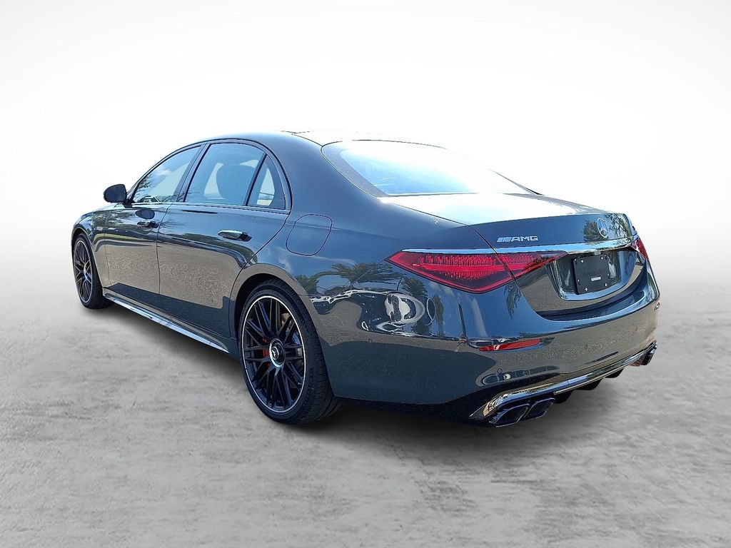 2026 Mercedes Benz S AMG 63 e 4MATIC photo 4