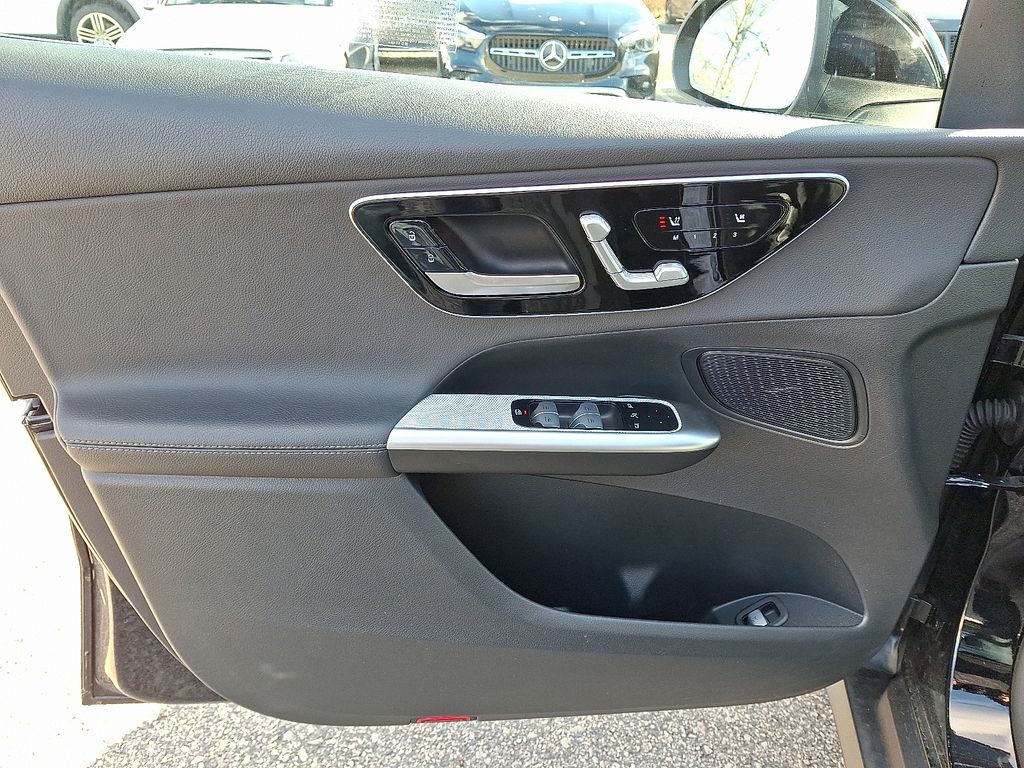 2025 Mercedes-Benz GLC Base - Photo 13