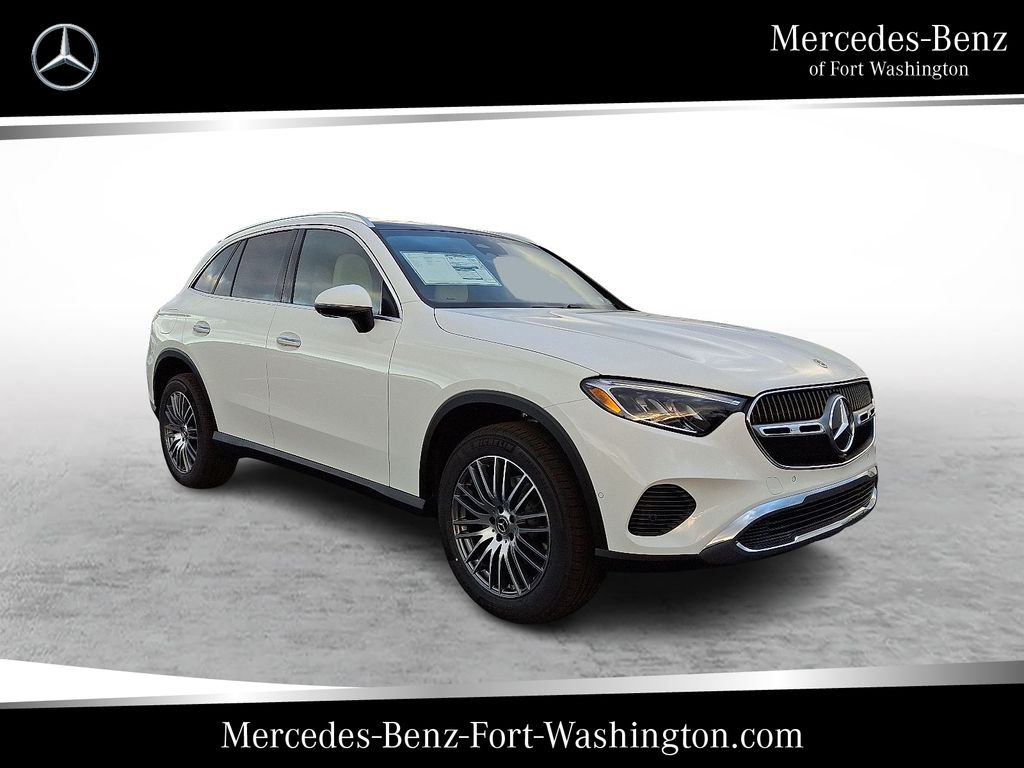 2026 Mercedes-Benz GLC Base's photo