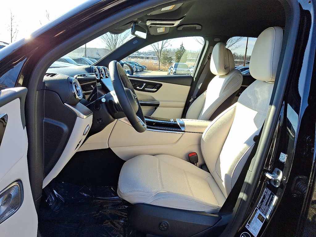 2025 Mercedes-Benz GLC Base - Photo 15