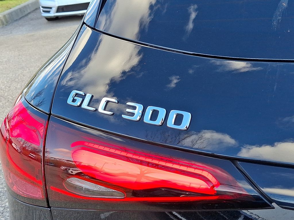 2025 Mercedes-Benz GLC Base - Photo 29