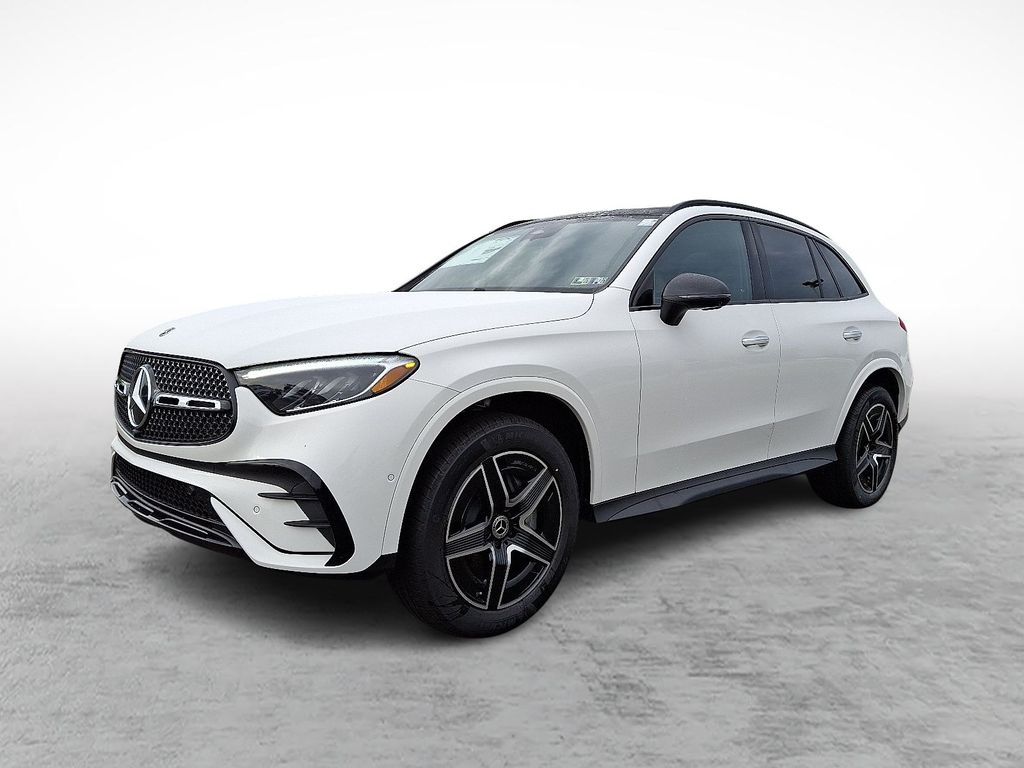 2025 Mercedes Benz GLC 300 4MATIC photo 3