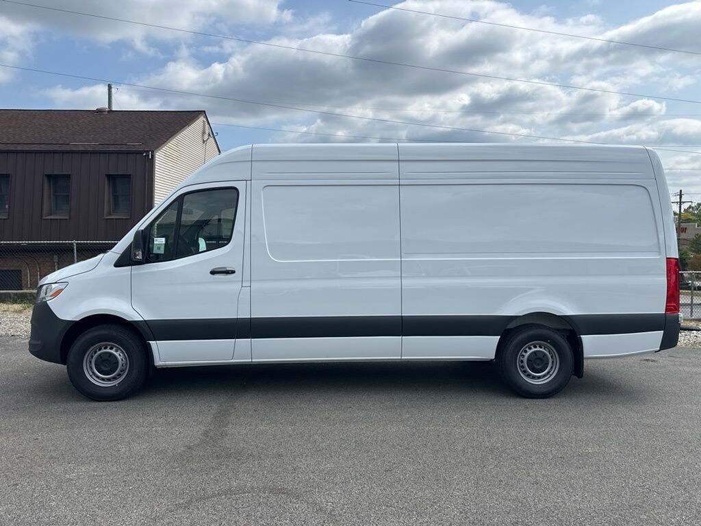 New 2025 Mercedes-Benz Sprinter 2500 High Roof 4-Cyl Diesel Van Cargo Van