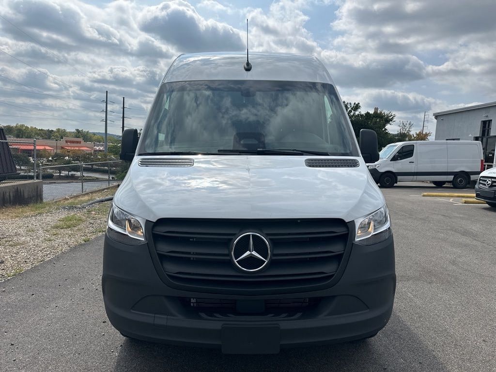 New 2025 Mercedes-Benz Sprinter 2500 High Roof 4-Cyl Diesel Van Cargo Van