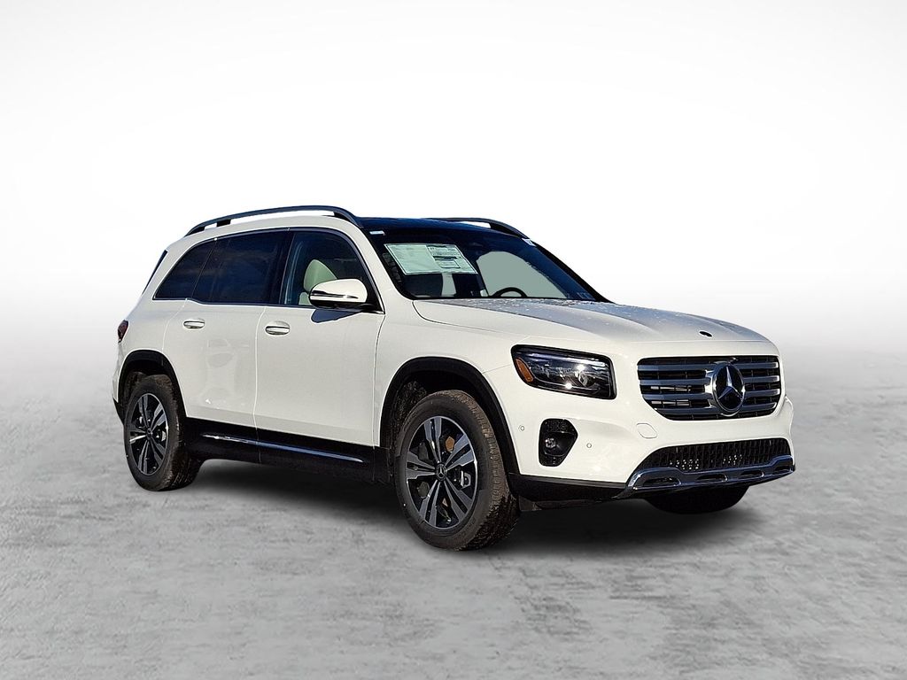 2026 Mercedes-Benz GLB GLB 250 4MATIC's photo
