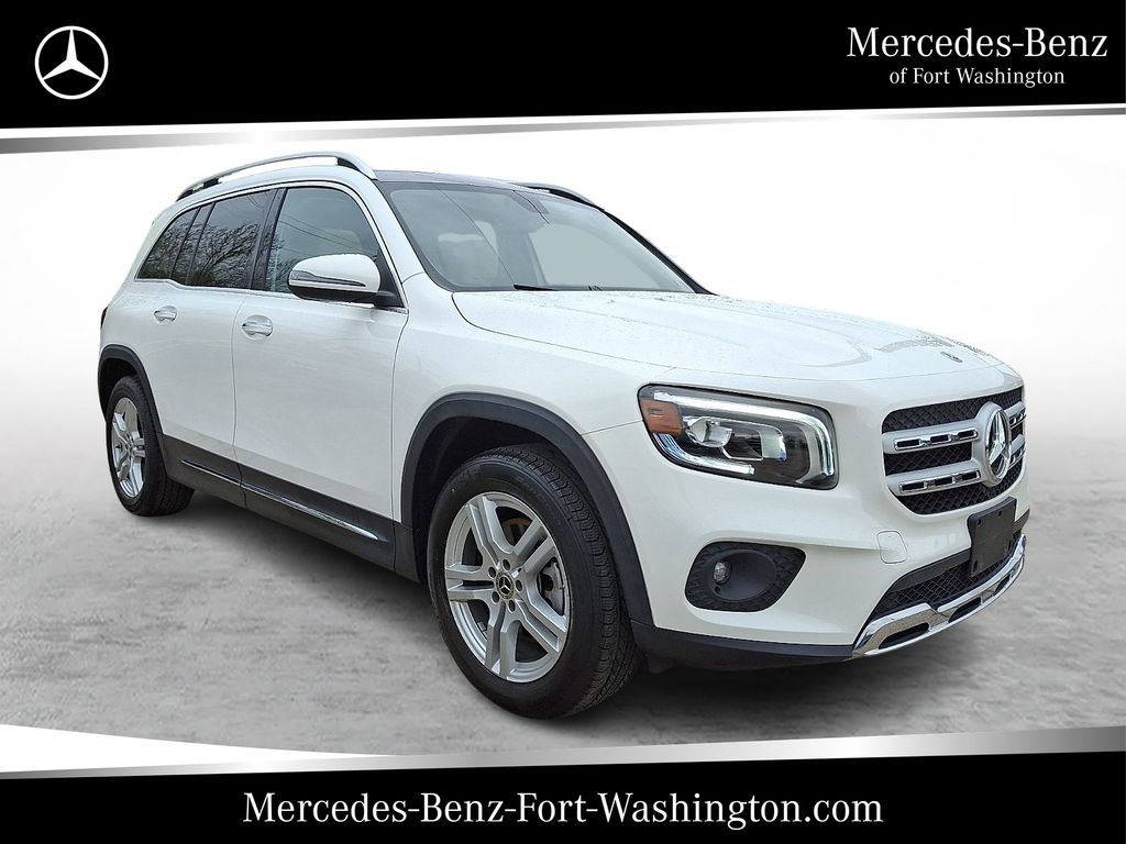 2023 Mercedes-Benz GLB GLB 250 4MATIC's photo