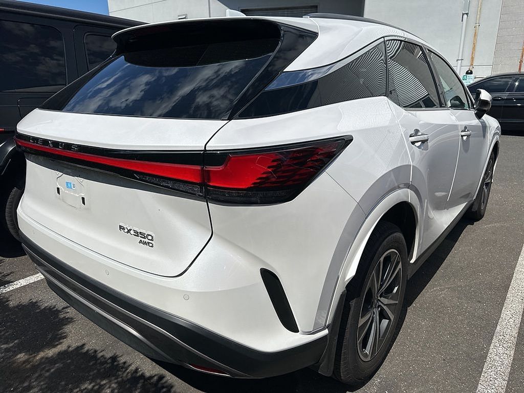 2024 Lexus RX 350 Premium photo 4