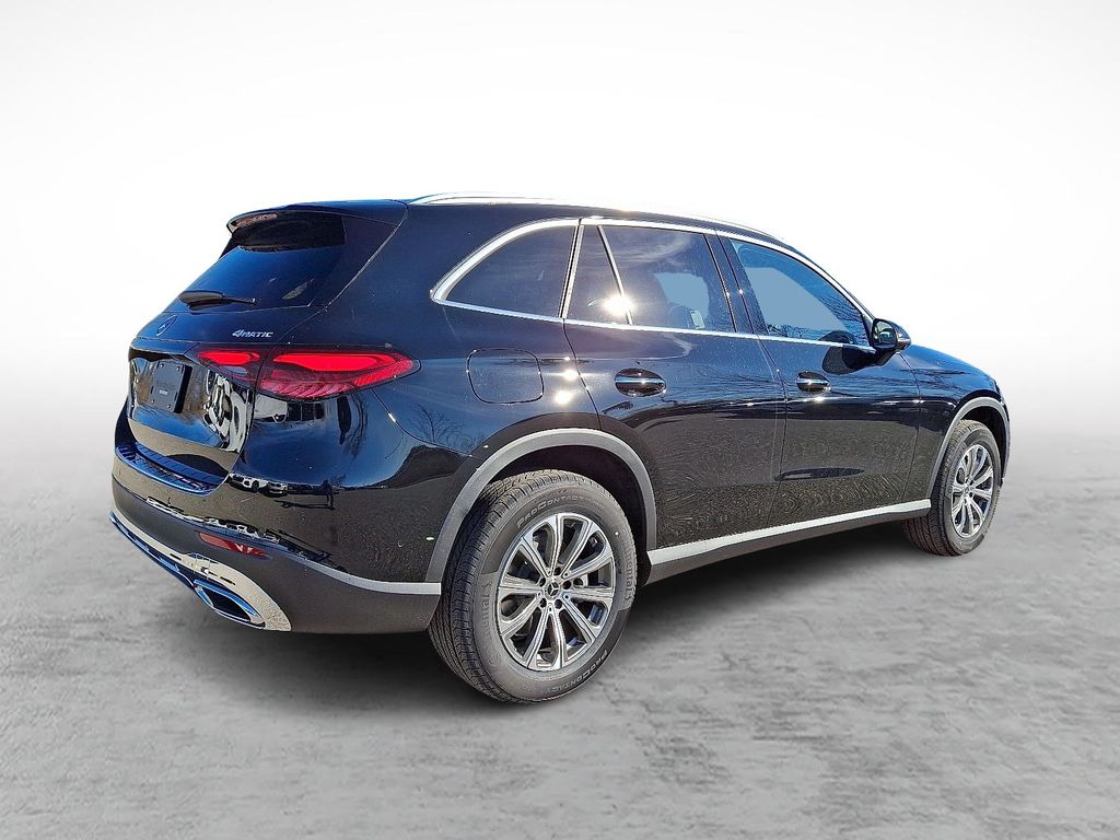 2026 Mercedes Benz GLC 300 4MATIC photo 4