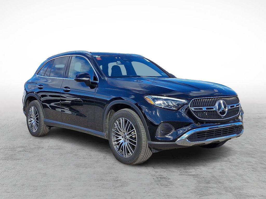 2025 Mercedes-Benz GLC