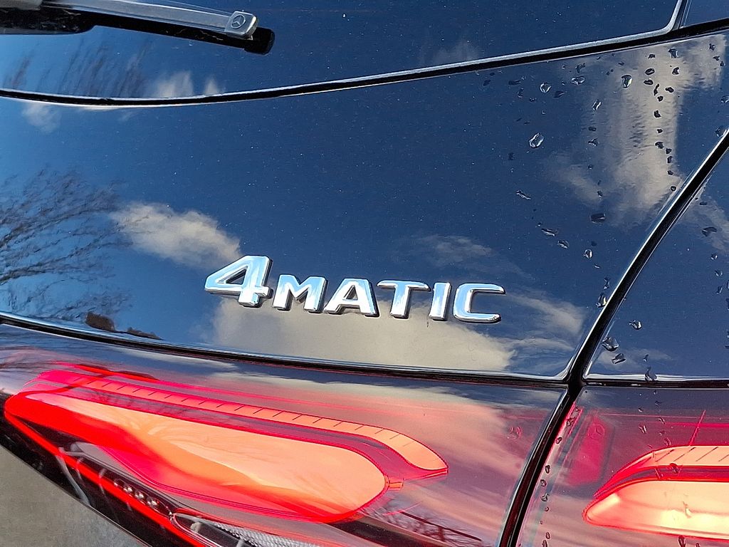 2025 Mercedes-Benz GLC Base - Photo 30