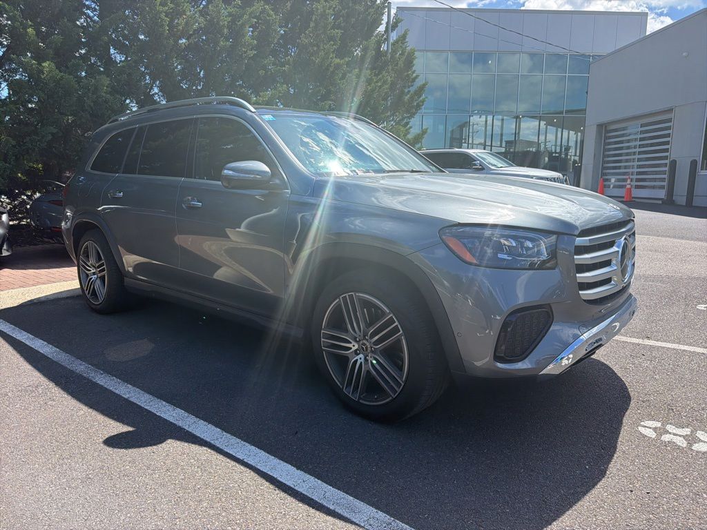 2025 Mercedes-Benz GLS GLS 450 4MATIC's photo