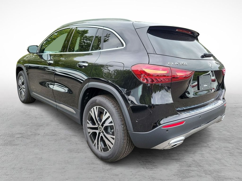2025 Mercedes Benz GLA 250 4MATIC photo 4