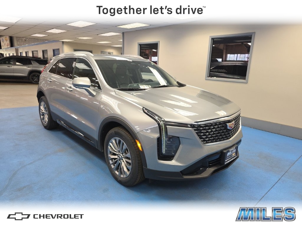 2025 Cadillac XT4 Premium Luxury