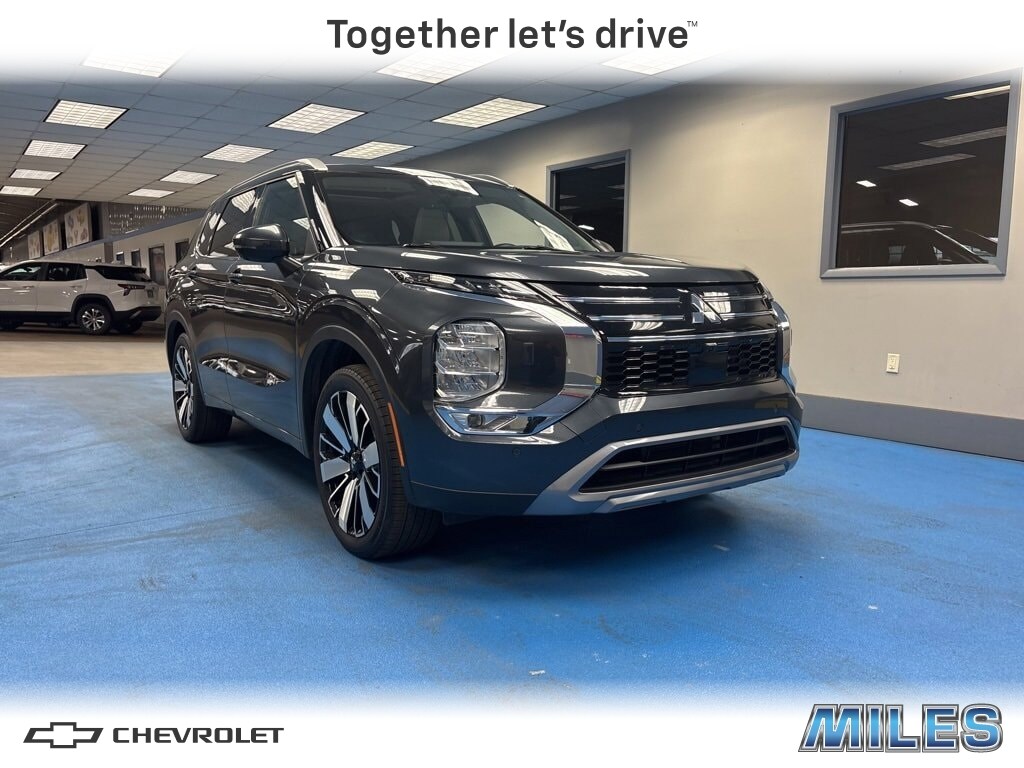 Used 2025 Mitsubishi Outlander SEL SUV