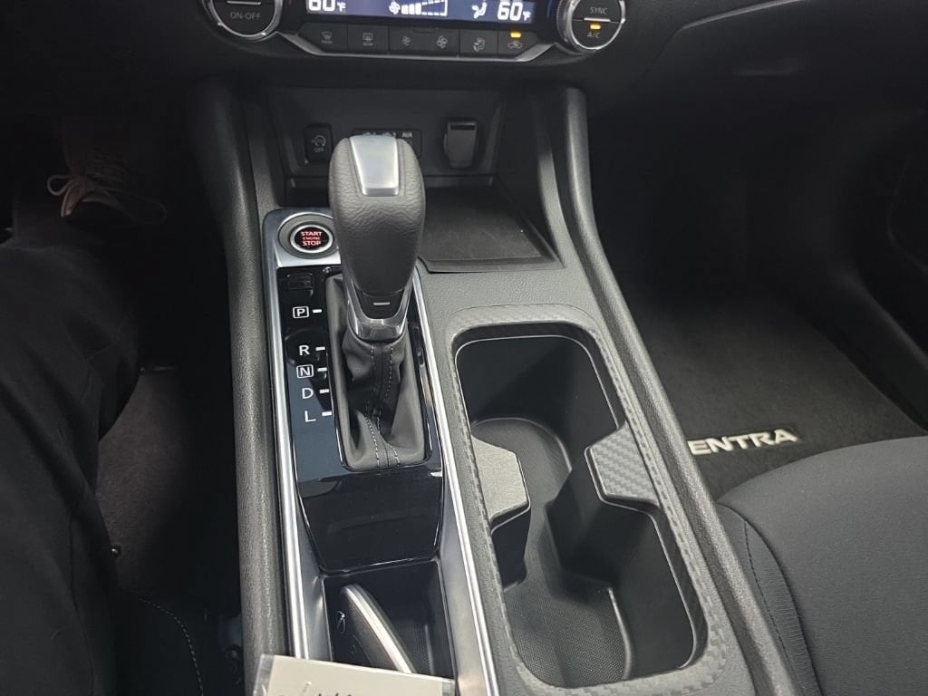 2025 Nissan Sentra SV - Photo 25