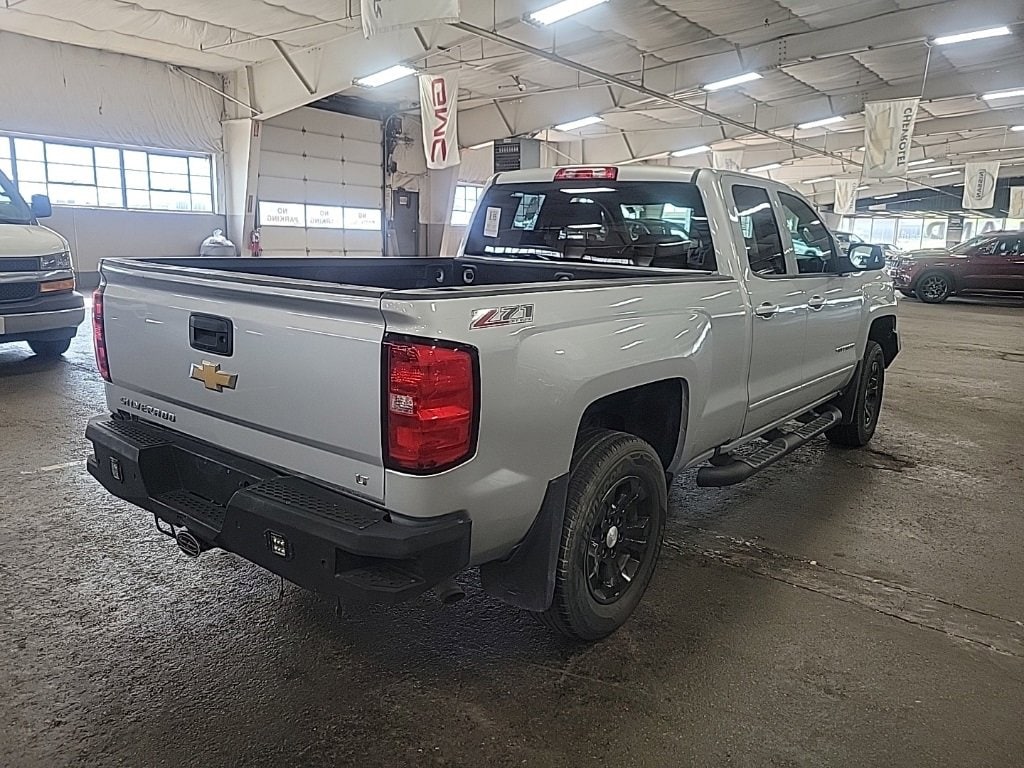 Used 2017 Chevrolet Silverado 1500 LT with VIN 1GCVKREC5HZ223732 for sale in Decatur, IL