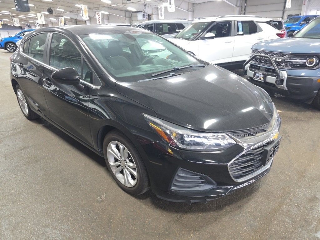 Used 2019 Chevrolet Cruze LT Hatchback