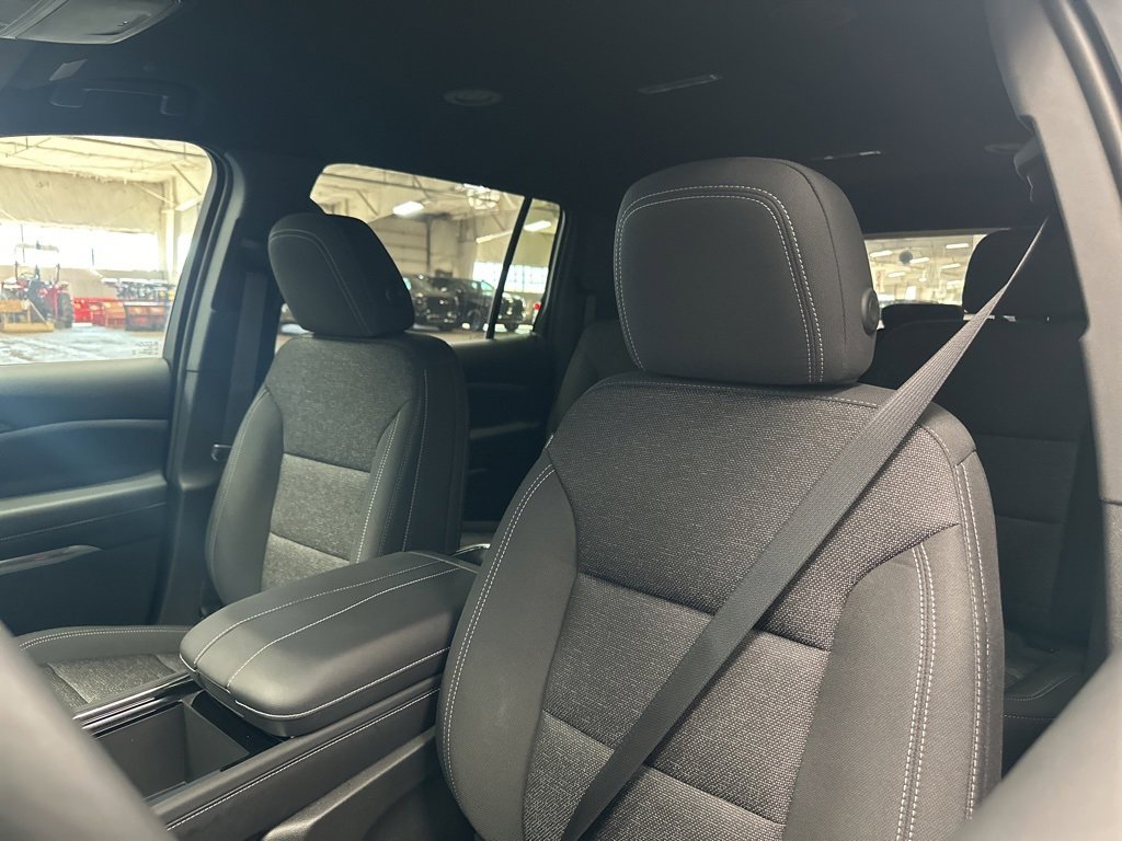 2026 Chevrolet Traverse photo 4