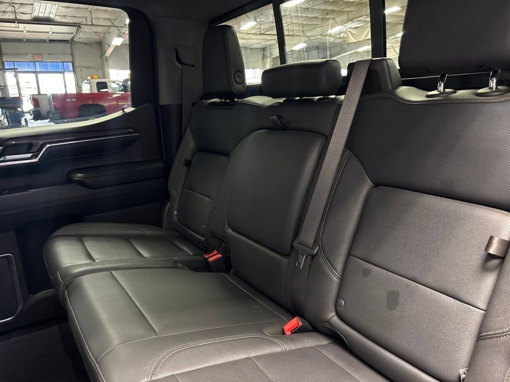 2024 Chevrolet Silverado 1500 LTZ - Photo 20