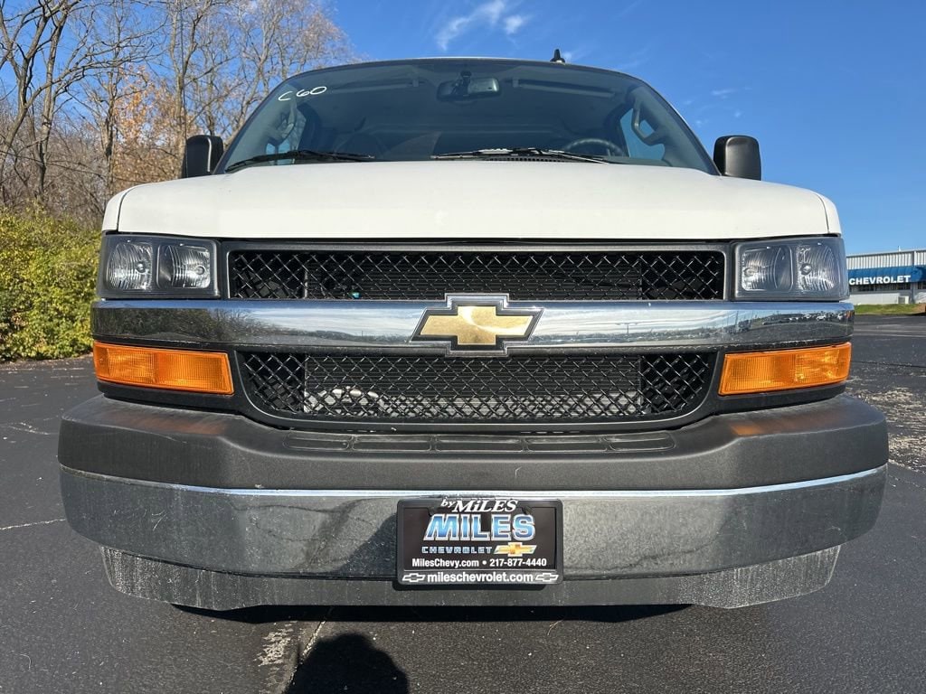 2025 Chevrolet Express Cargo Work Van - Photo 12