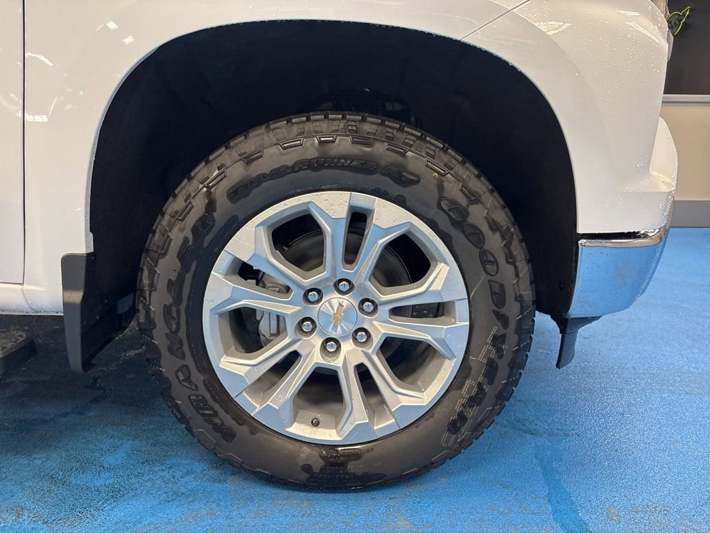 New 2026 Chevrolet Silverado 1500 LTZ Truck Crew Cab