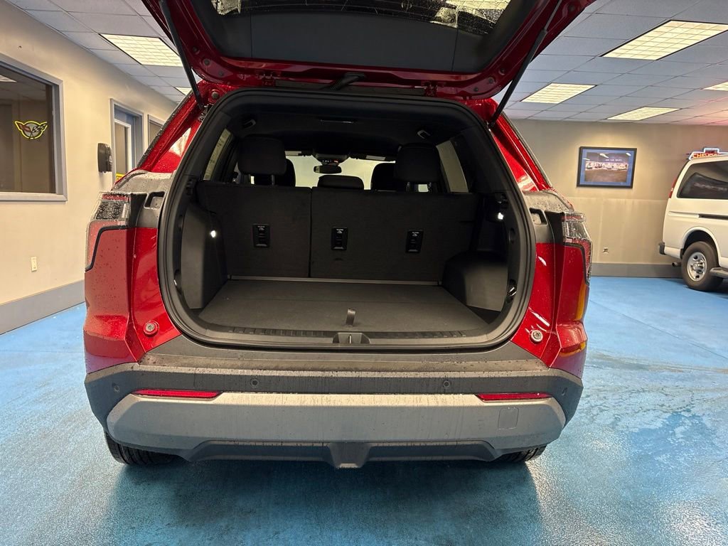 2026 Chevrolet Equinox LT - Photo 8