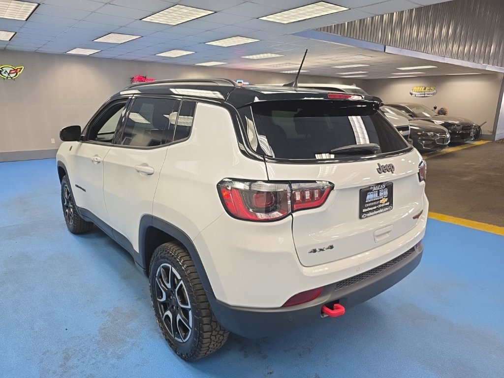2025 Jeep Compass Trailhawk - Photo 6
