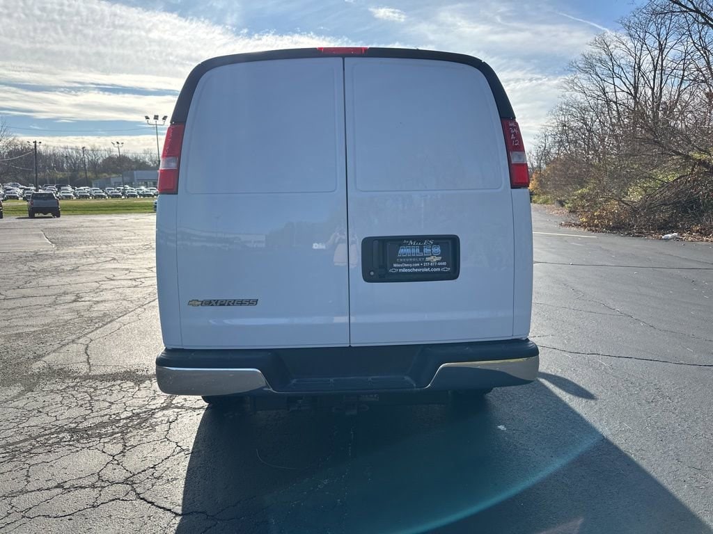 2025 Chevrolet Express Cargo Work Van - Photo 6
