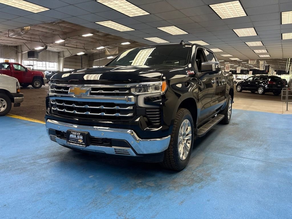 2024 Chevrolet Silverado 1500 LTZ - Photo 12