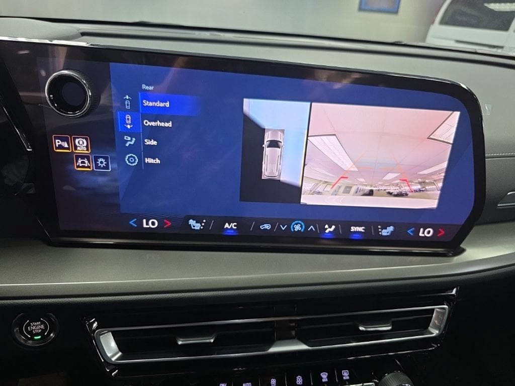 2027 Chevrolet Traverse LT - Photo 14
