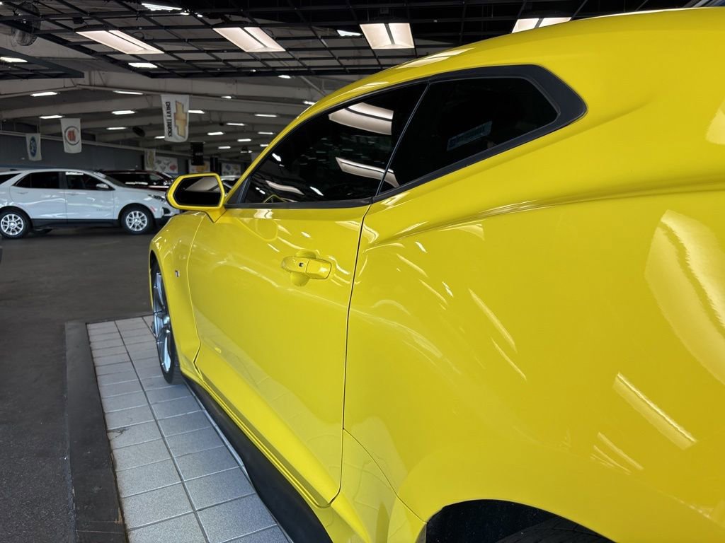 2017 Chevrolet Camaro 2SS - Photo 17