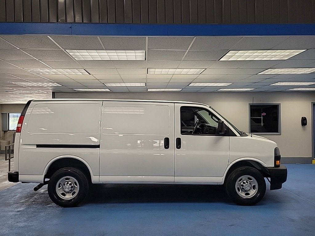 Used 2018 Chevrolet Express Cargo Work Van with VIN 1GCWGAFP0J1192001 for sale in Decatur, IL